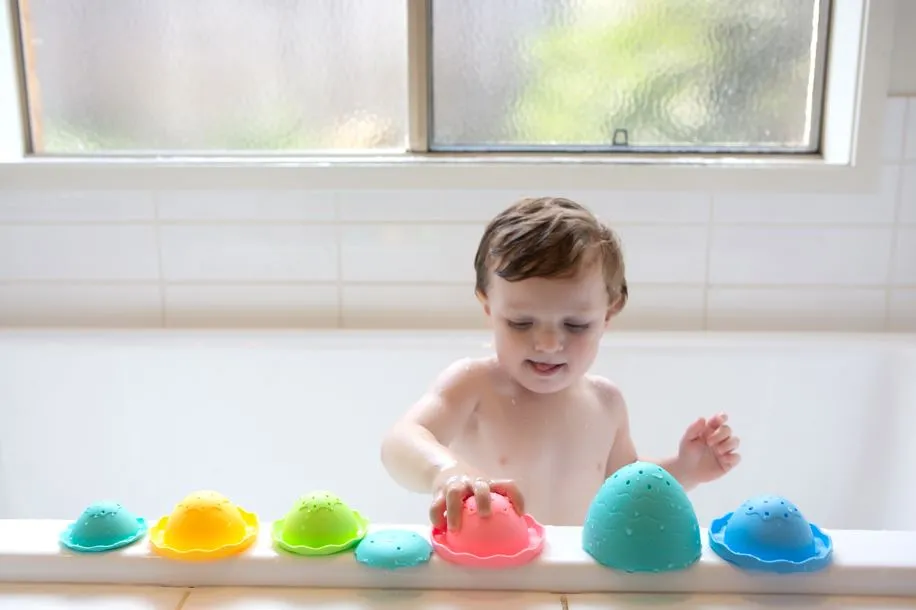 Stack & Pour Play - Bath Egg